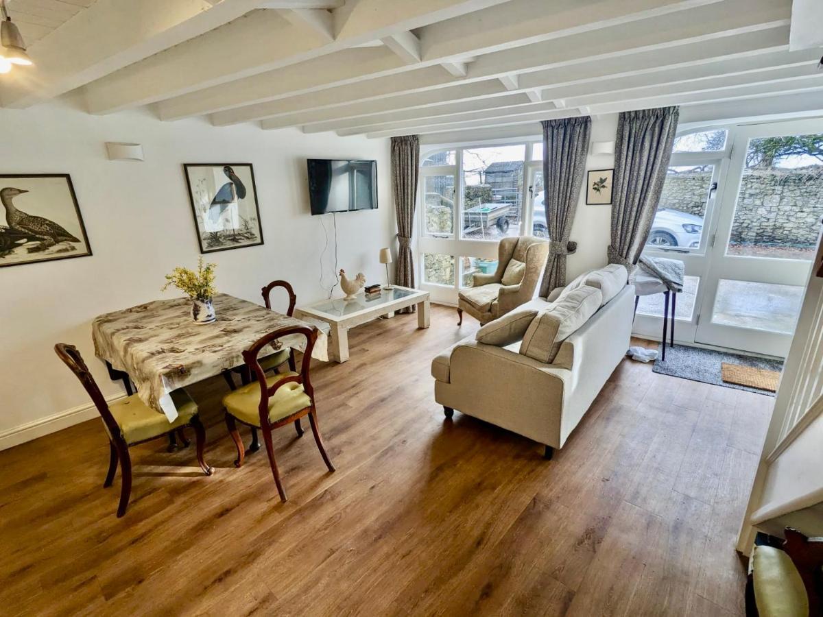 2 Stable Cottage, Llanbethery Llancarfan Bagian luar foto